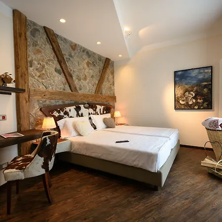 Hotel Corona 3* Tirano