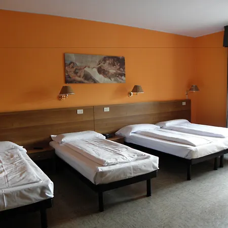 Hotel Corona 3* Tirano