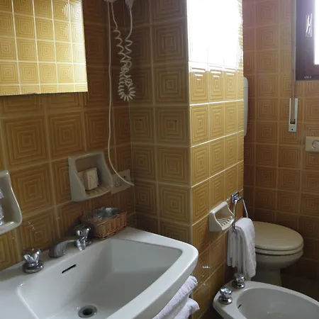 Hotel Corona Tirano