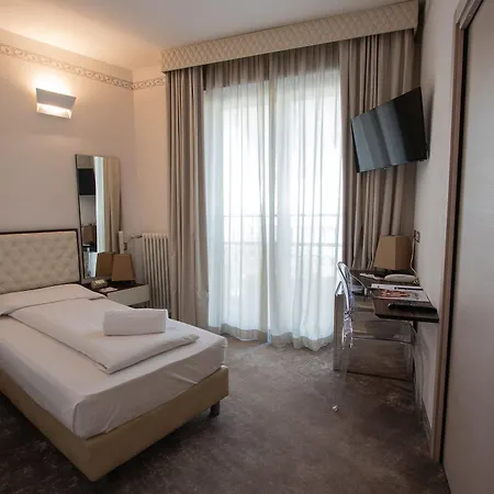 Hotel Corona Tirano