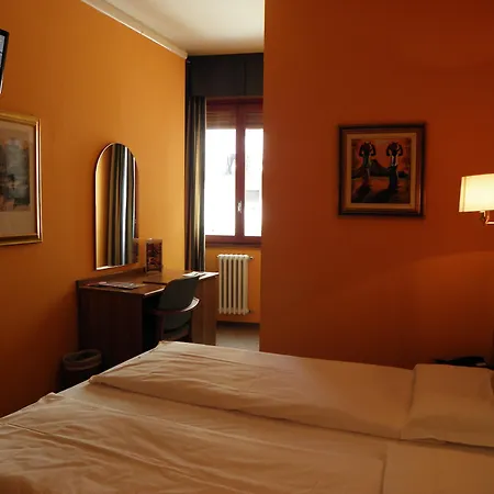 Hotel Corona Hotel 3*