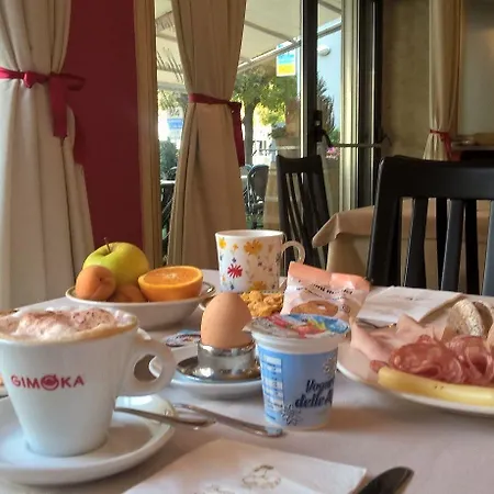 Hotel Hotel Corona Tirano