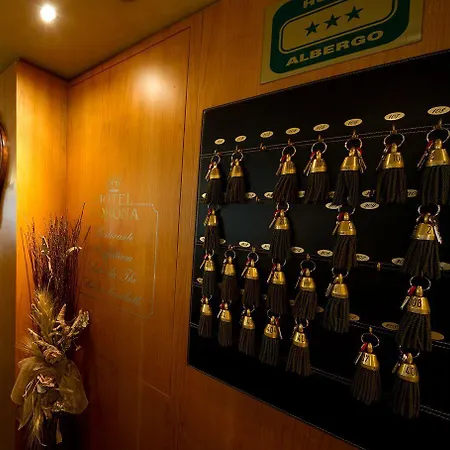 Hotel Corona Hotel 3*