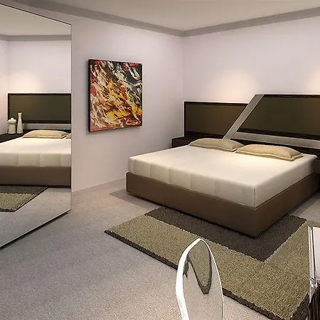 Hotel Corona