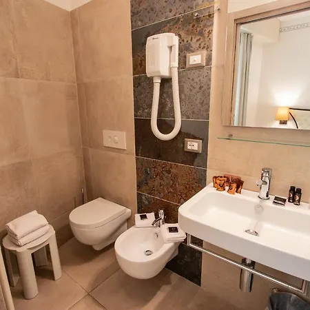 Hotel Corona 3*