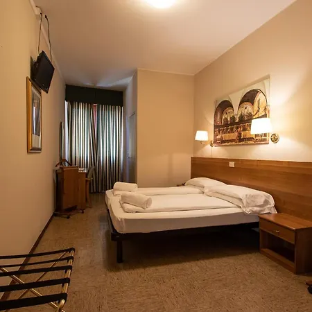 Hotel Corona Tirano