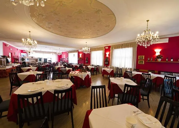 Hotel Corona Hotell 3*