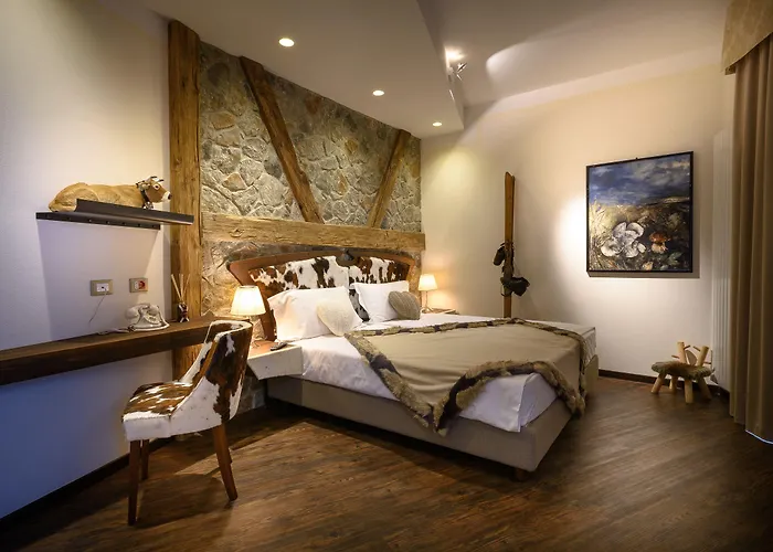 Hotell Hotel Corona 3*