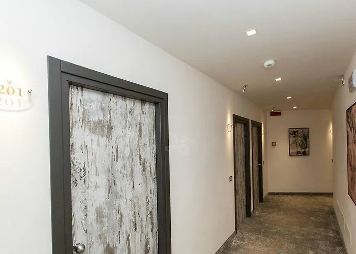 Hotell Hotel Corona 3*